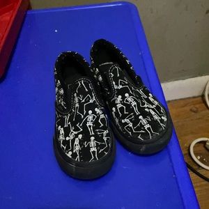 Skeleton vans